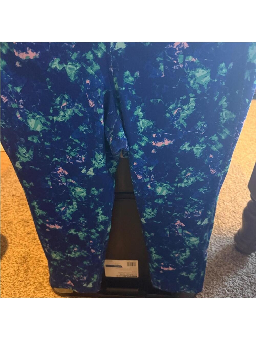 Old Navy Women's Capris with Blue and Green Pattern
